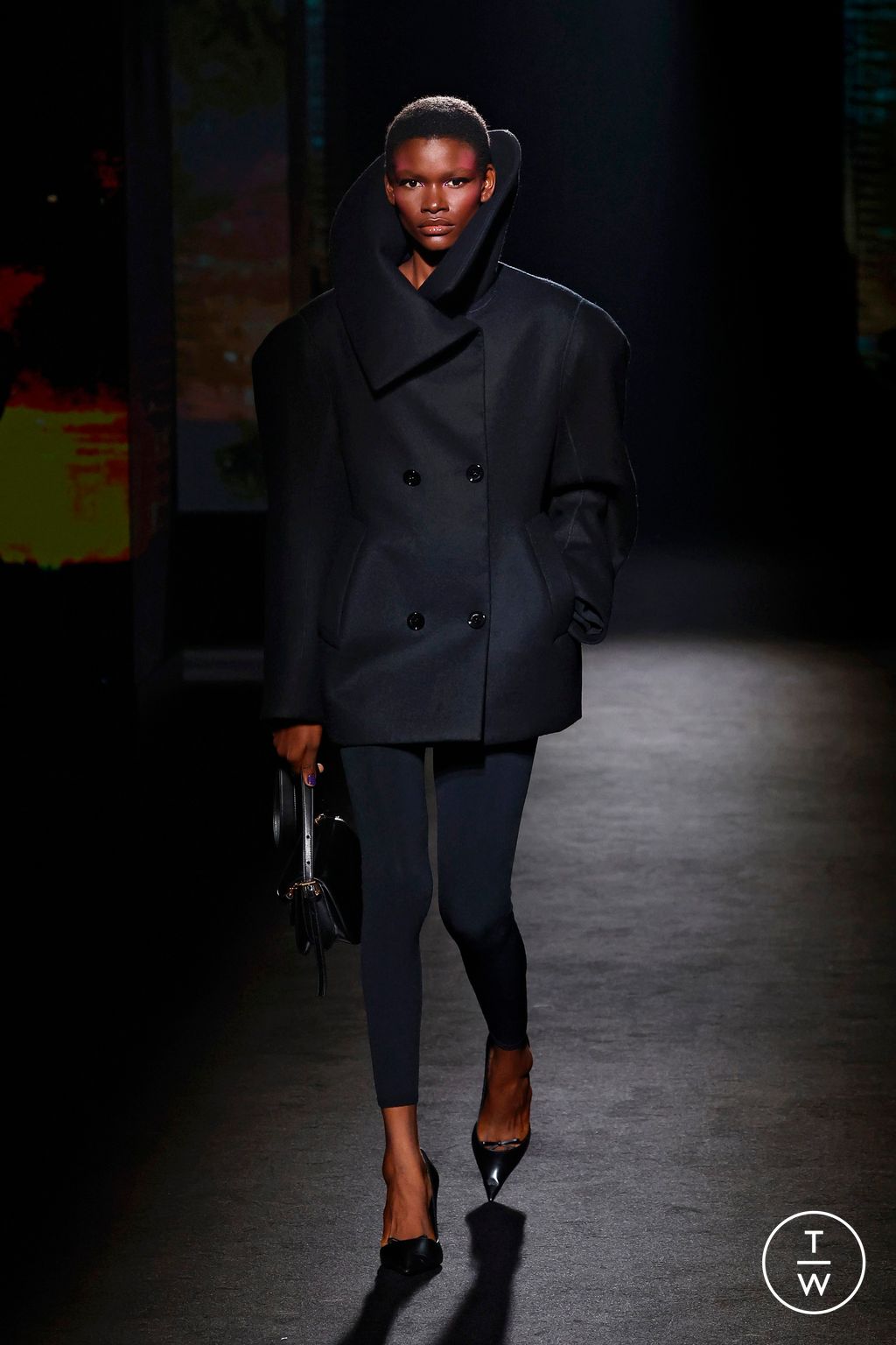 Fashion Week Paris Fall/Winter 2026 look 2 de la collection Balenciaga womenswear