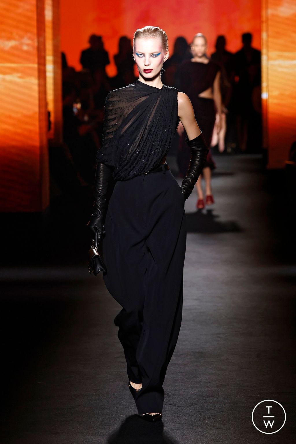 Fashion Week Paris Fall/Winter 2026 look 25 de la collection Balenciaga womenswear