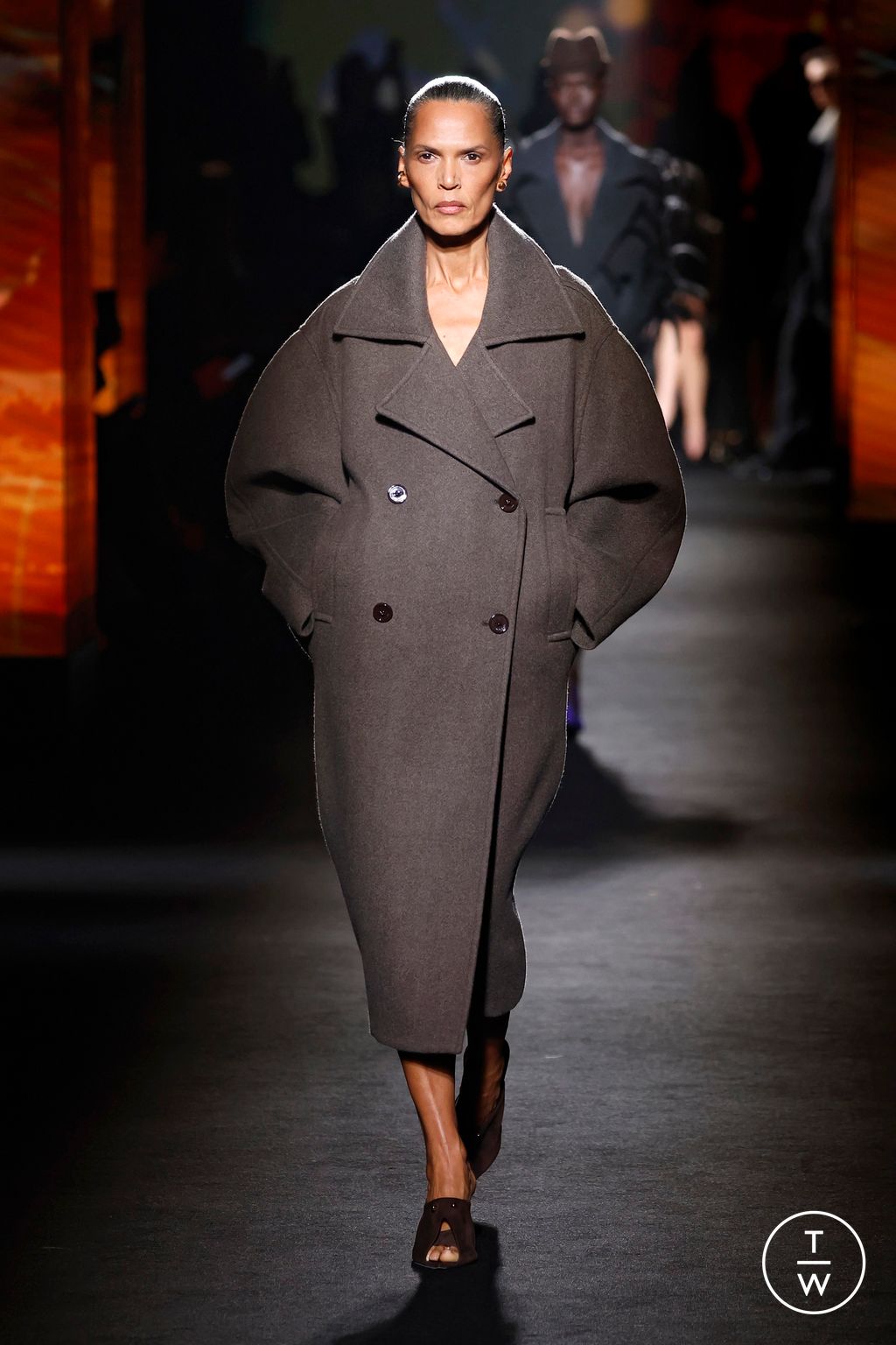 Fashion Week Paris Fall/Winter 2026 look 47 from the Balenciaga collection womenswear