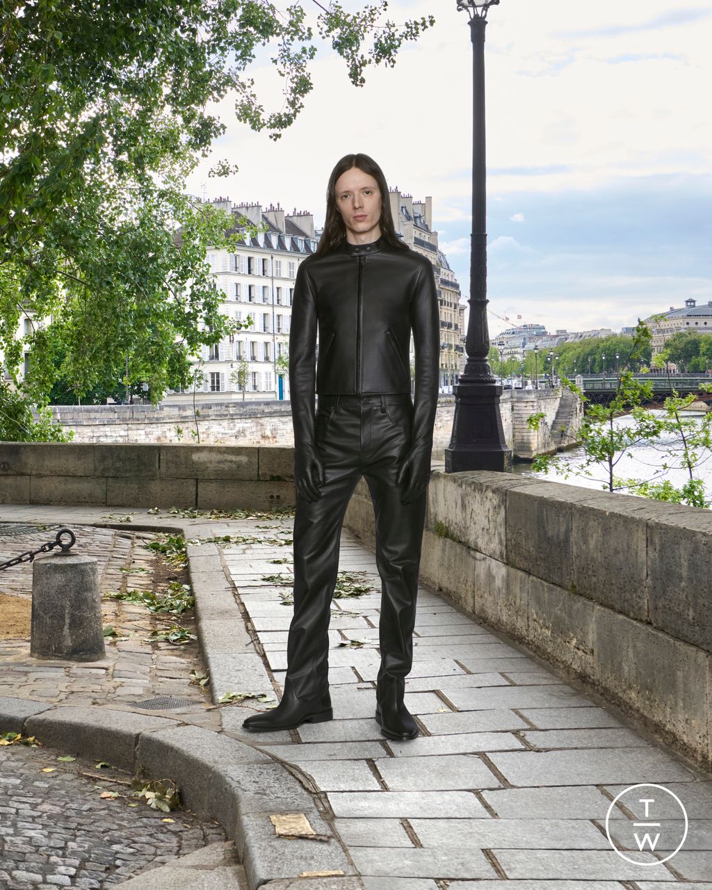 Fashion Week Paris Fall/Winter 2025 look 15 de la collection Balenciaga couture