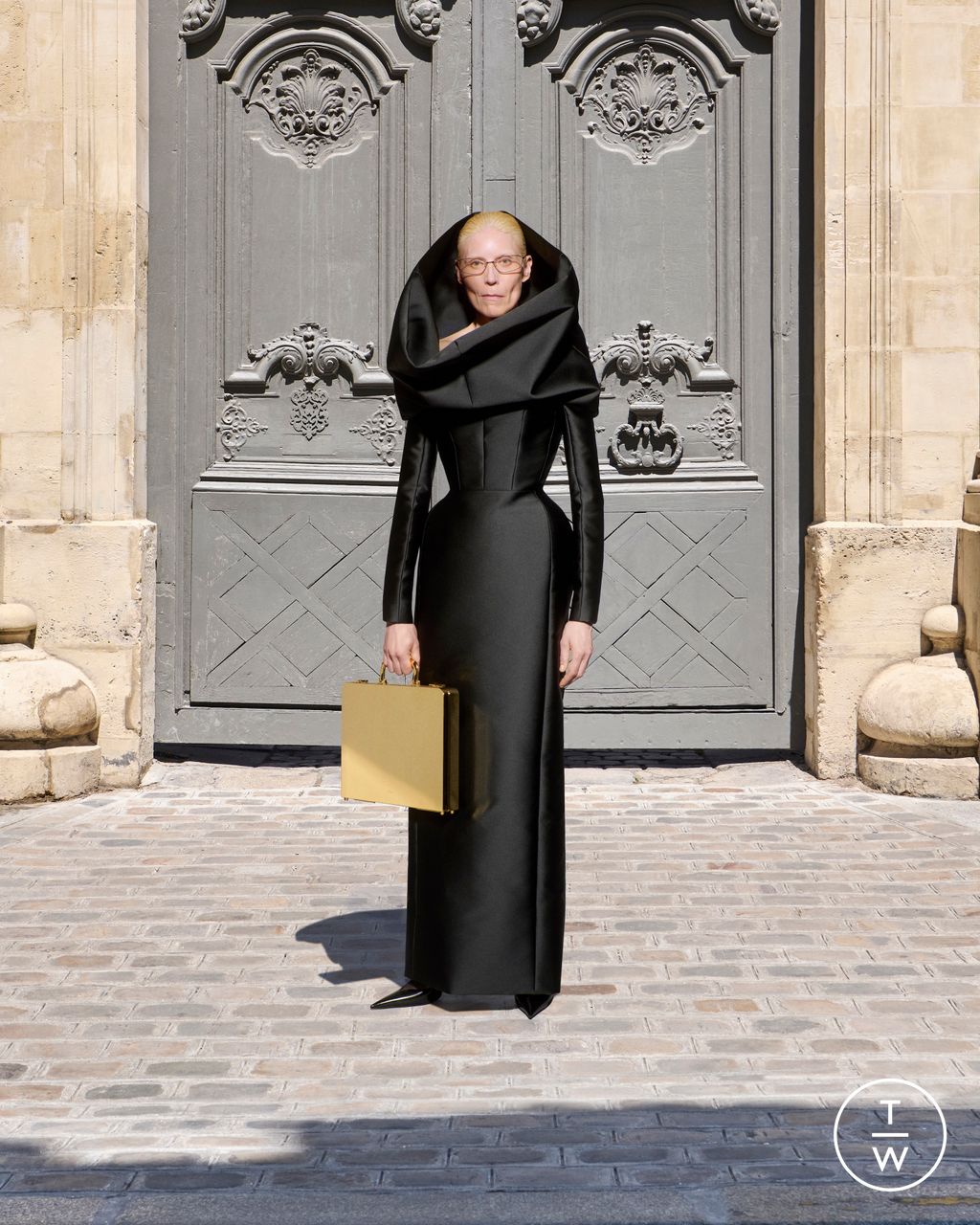 Fashion Week Paris Fall/Winter 2025 look 38 de la collection Balenciaga couture