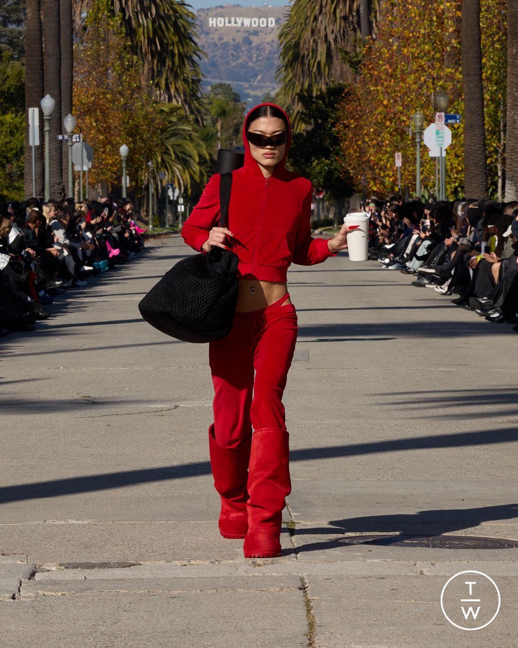 Fashion Week Paris Pre-Fall 2024 look 13 de la collection Balenciaga womenswear