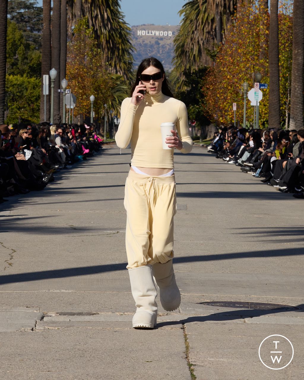 Fashion Week Paris Pre-Fall 2024 look 18 de la collection Balenciaga womenswear