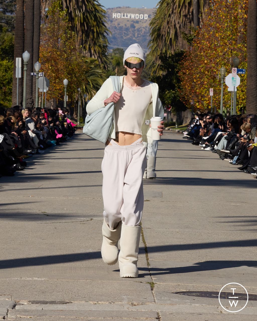 Fashion Week Paris Pre-Fall 2024 look 22 de la collection Balenciaga womenswear
