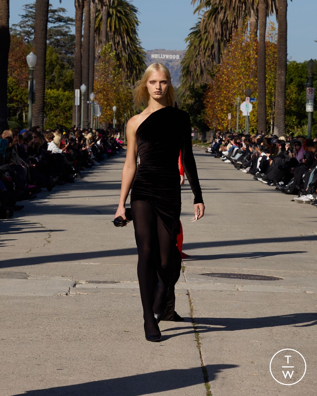 Fashion Week Paris Pre-Fall 2024 look 61 de la collection Balenciaga womenswear