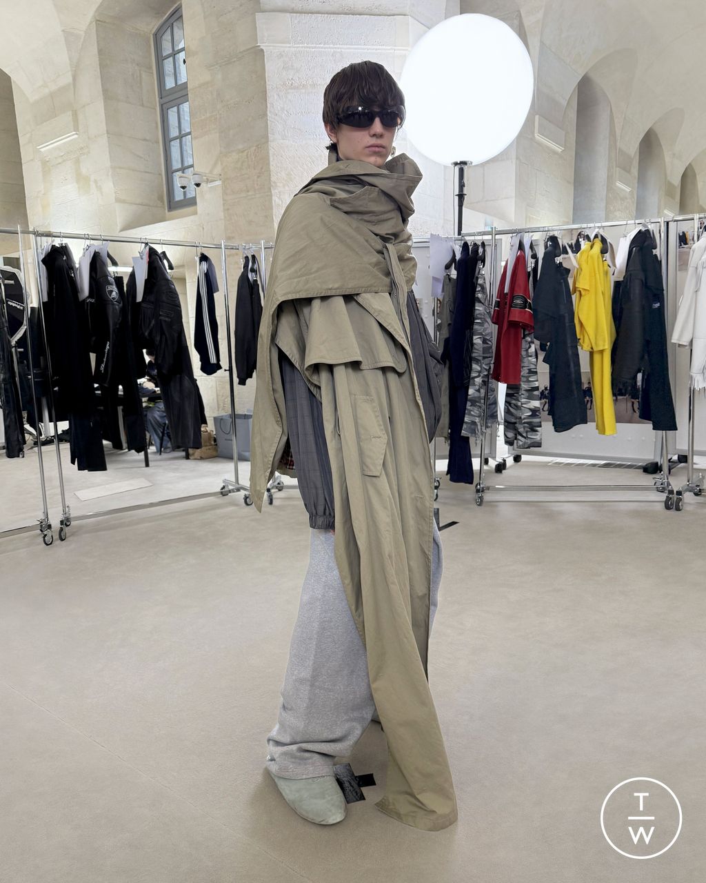 Fashion Week Paris Pre-Fall 2025 look 12 from the Balenciaga collection womenswear