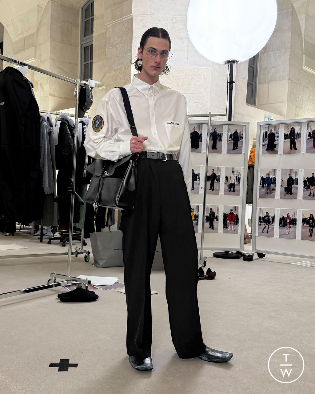 Fashion Week Paris Pre-Fall 2025 look 24 from the Balenciaga collection womenswear