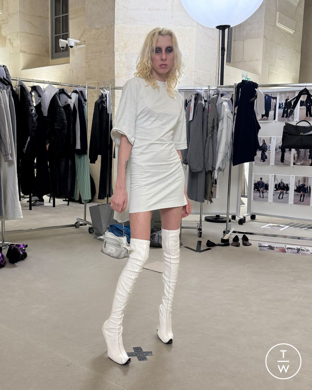 Fashion Week Paris Pre-Fall 2025 look 58 de la collection Balenciaga womenswear