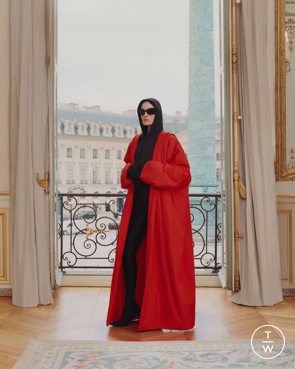 Fashion Week Paris Resort 2024 look 38 de la collection Balenciaga womenswear