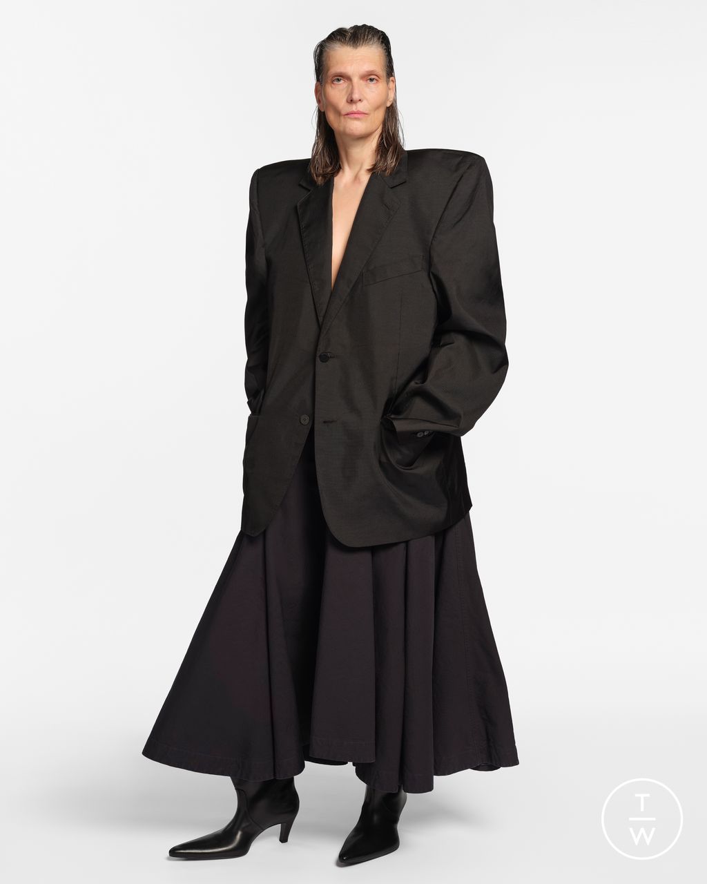 Fashion Week Paris Resort 2026 look 11 from the Balenciaga collection womenswear