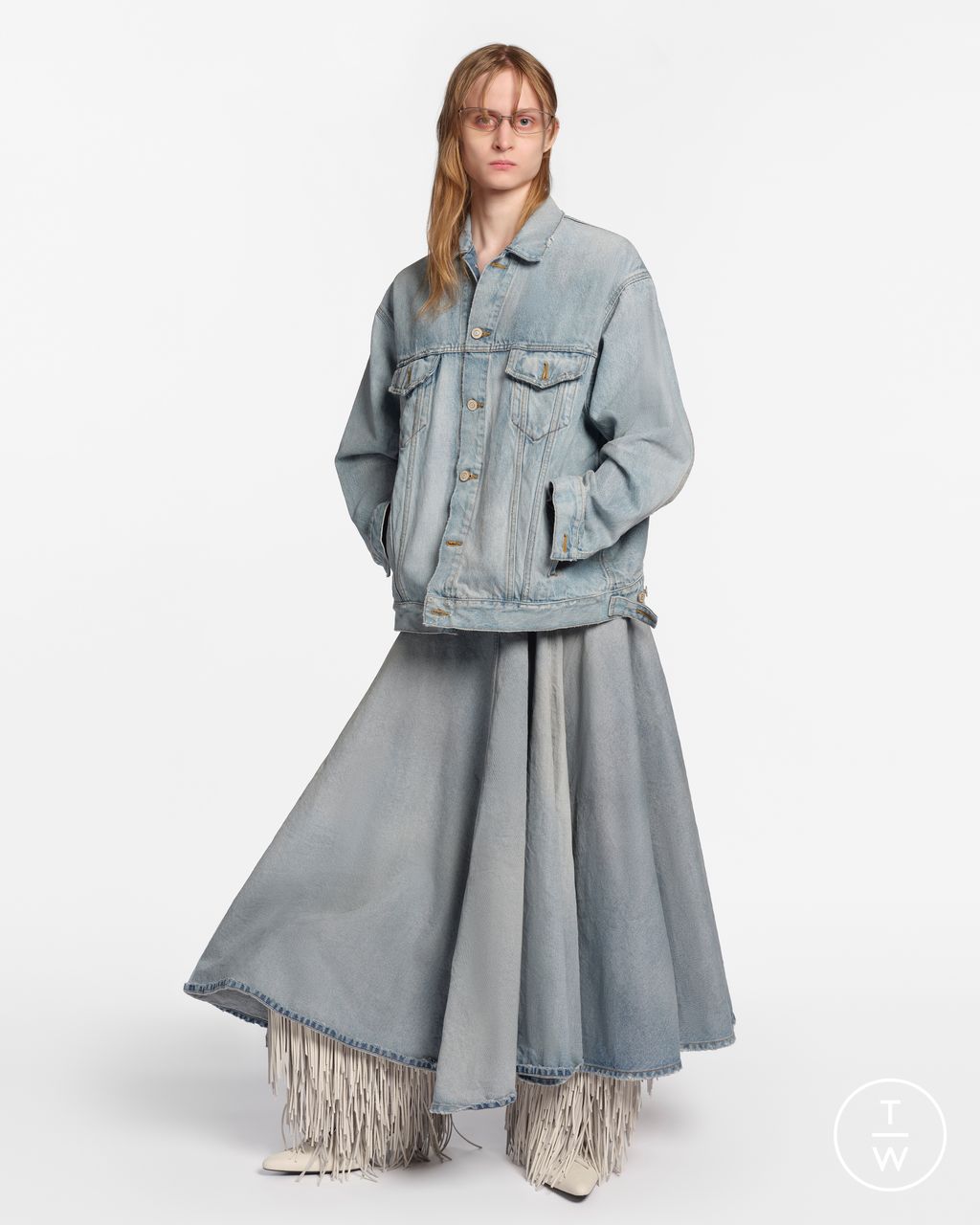 Fashion Week Paris Resort 2026 look 13 from the Balenciaga collection 女装