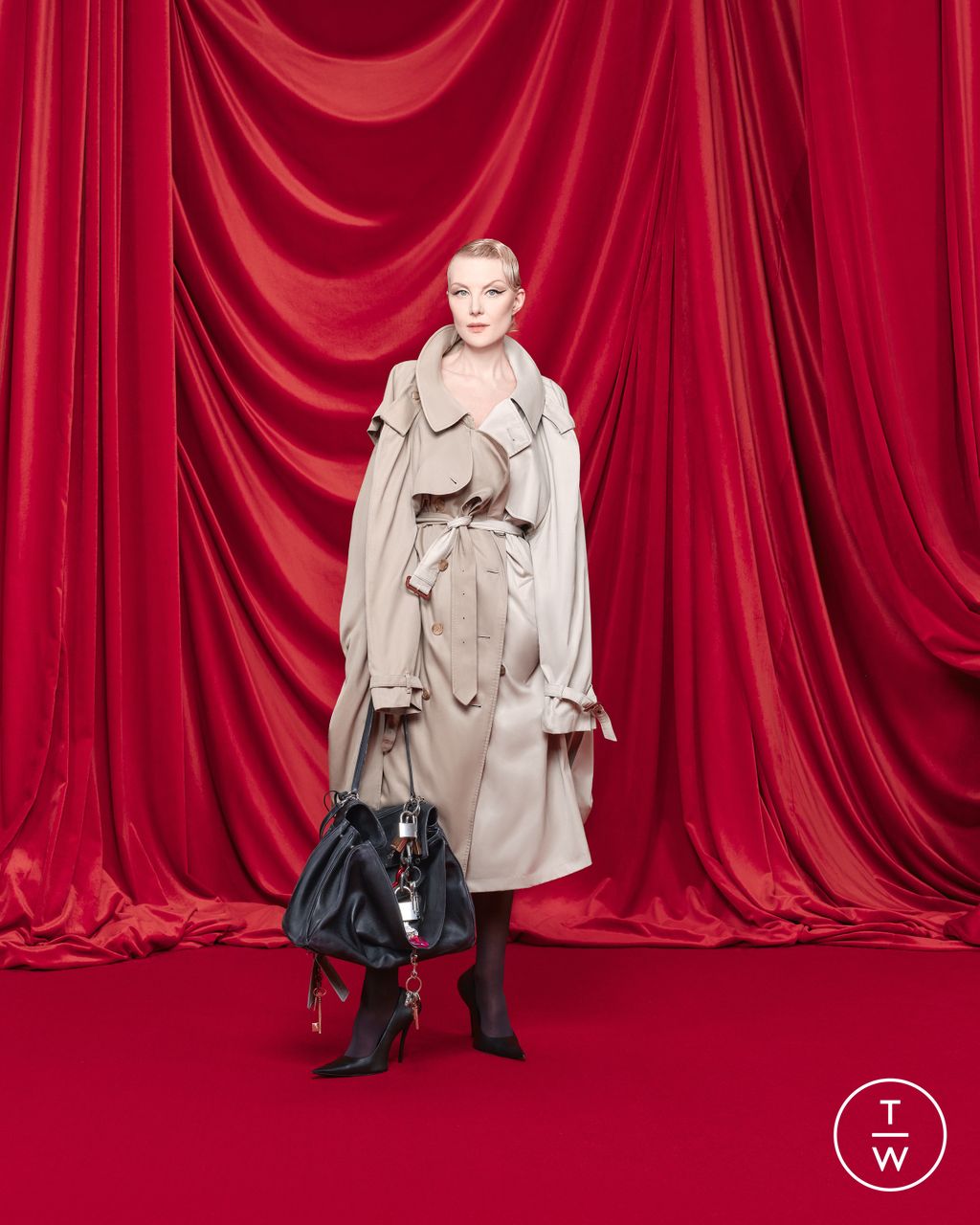 Fashion Week Paris Spring/Summer 2024 look 3 de la collection Balenciaga womenswear