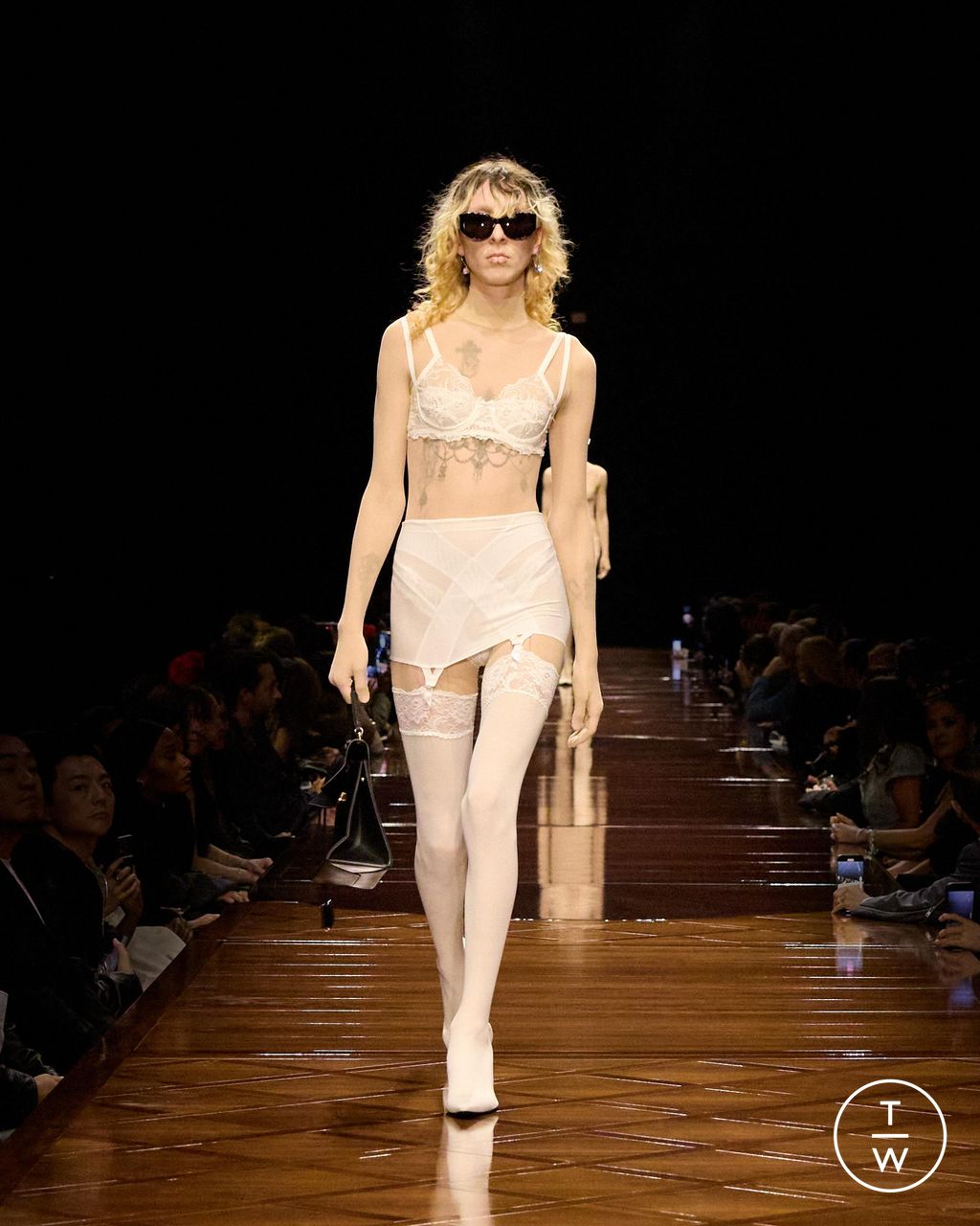 Fashion Week Paris Spring/Summer 2025 look 1 from the Balenciaga collection womenswear