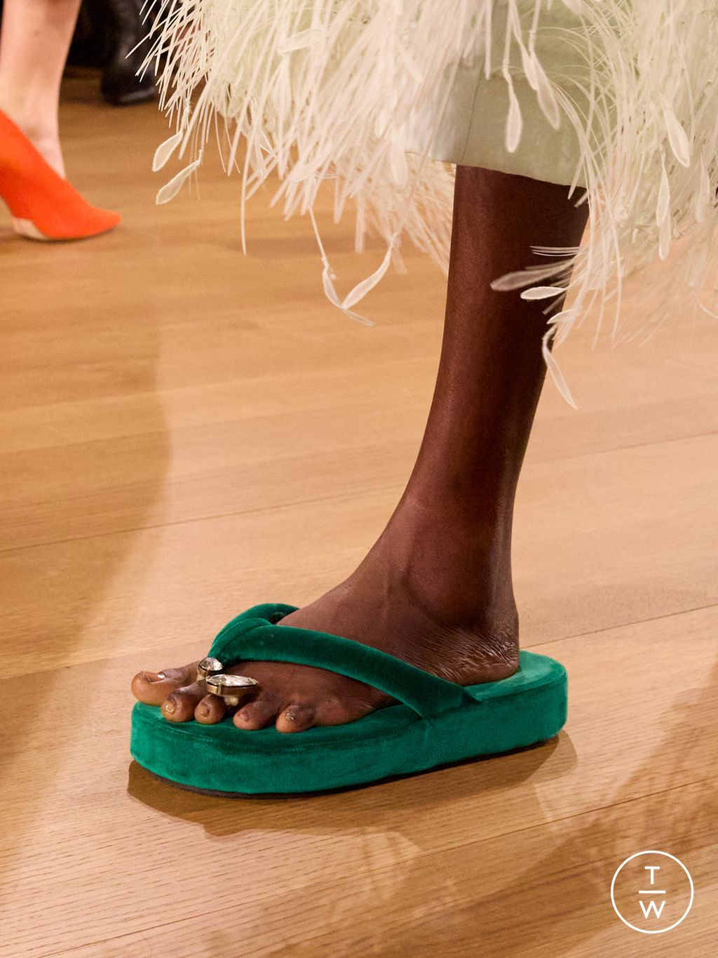 Fashion Week Paris Spring/Summer 2026 look 2 from the Balenciaga collection womenswear accessories