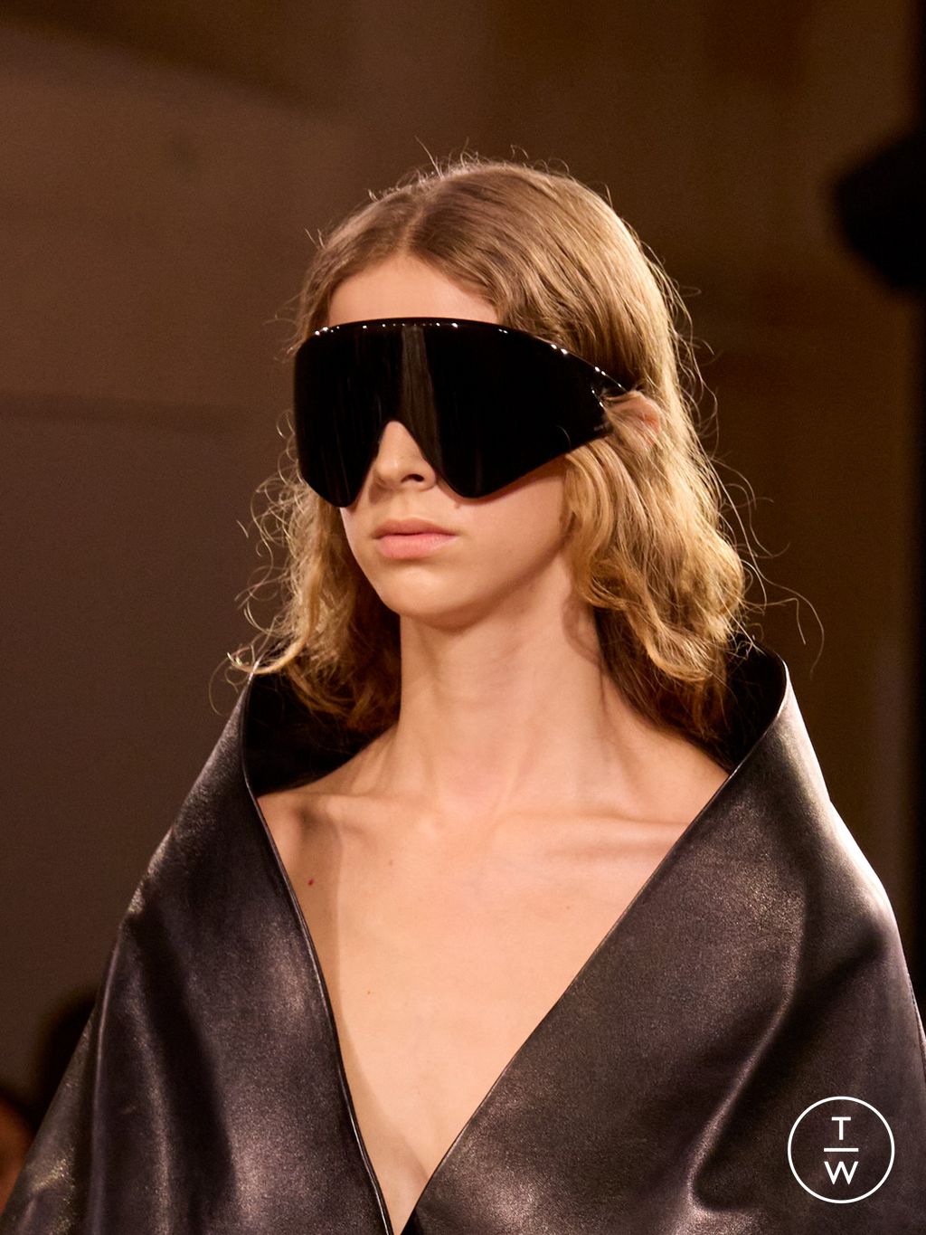 Fashion Week Paris Spring/Summer 2026 look 63 from the Balenciaga collection womenswear accessories