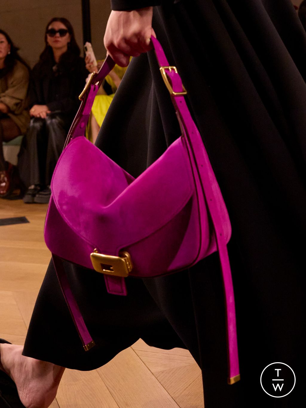 Fashion Week Paris Spring/Summer 2026 look 38 from the Balenciaga collection womenswear accessories