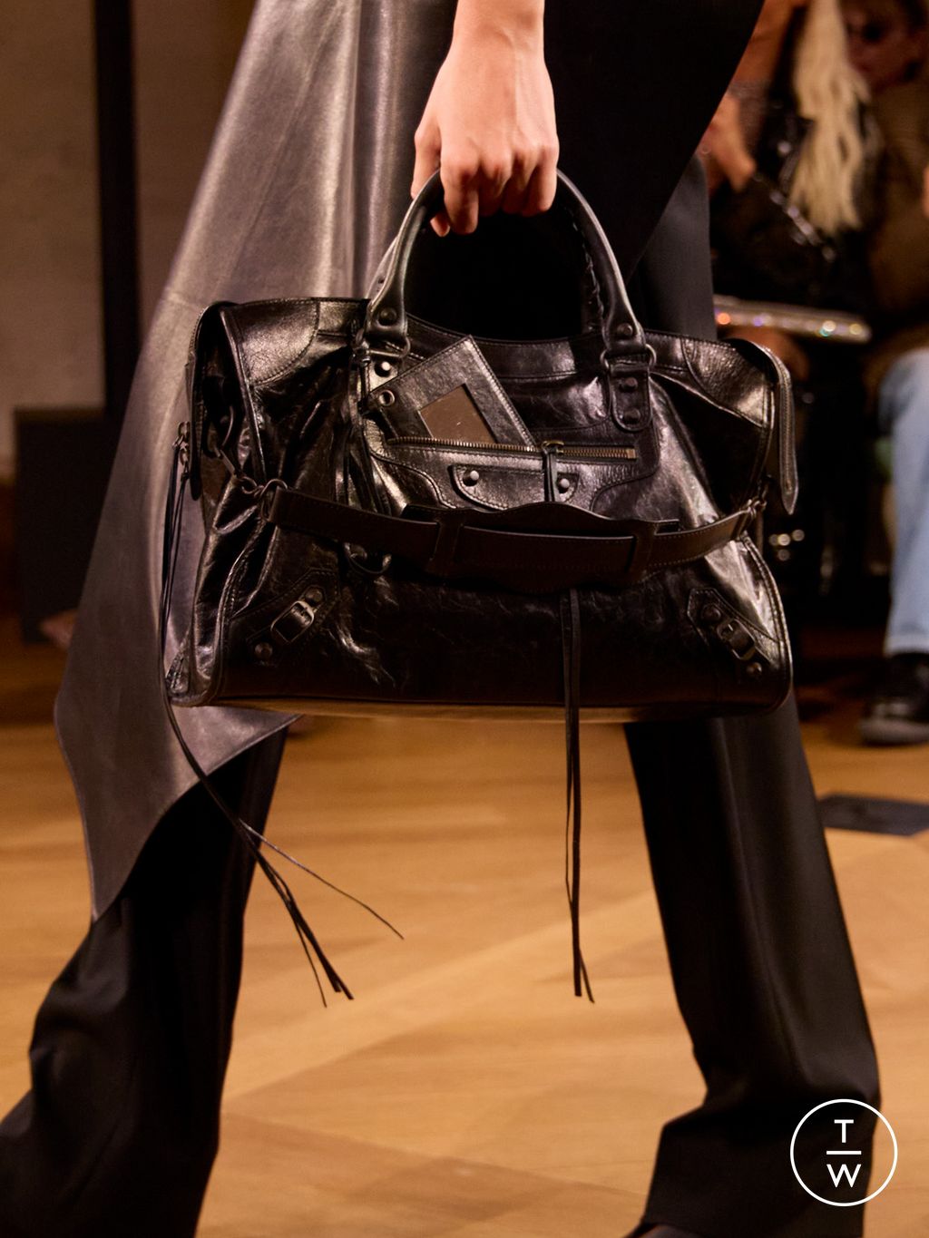 Fashion Week Paris Spring/Summer 2026 look 39 from the Balenciaga collection womenswear accessories