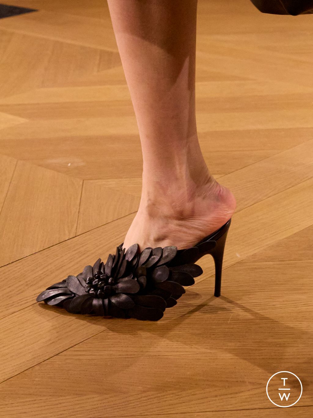 Fashion Week Paris Spring/Summer 2026 look 7 from the Balenciaga collection womenswear accessories