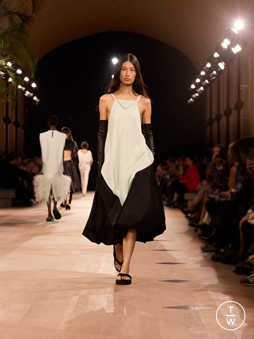 Fashion Week Paris Spring/Summer 2026 look 11 from the Balenciaga collection womenswear
