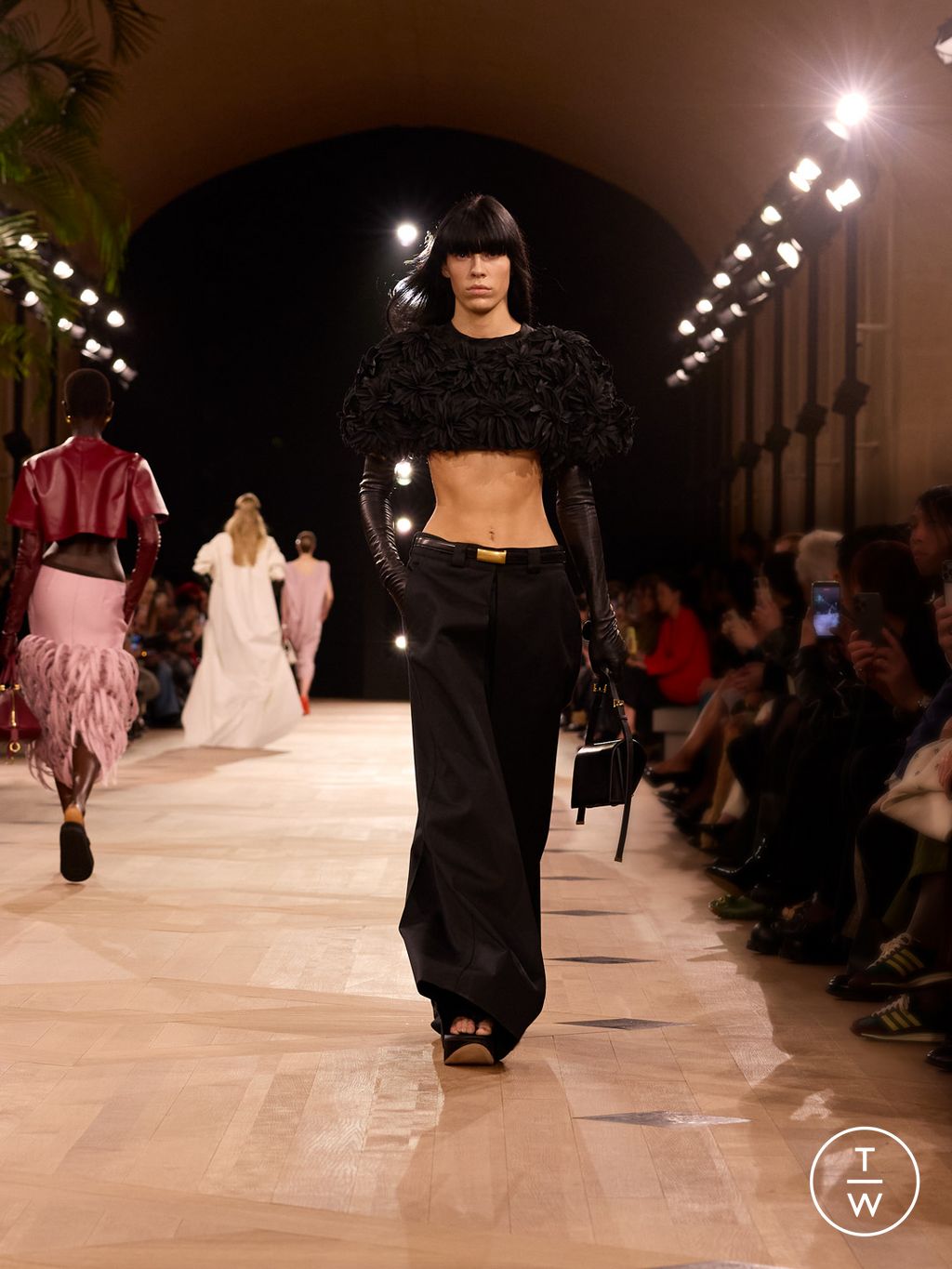 Fashion Week Paris Spring/Summer 2026 look 15 from the Balenciaga collection womenswear