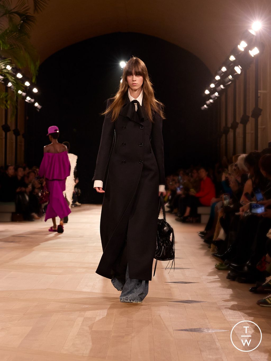 Fashion Week Paris Spring/Summer 2026 look 36 from the Balenciaga collection womenswear