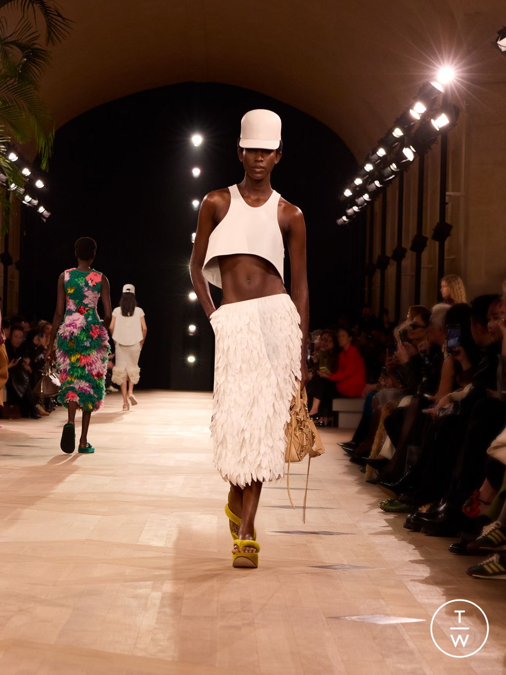 Fashion Week Paris Spring/Summer 2026 look 39 from the Balenciaga collection womenswear