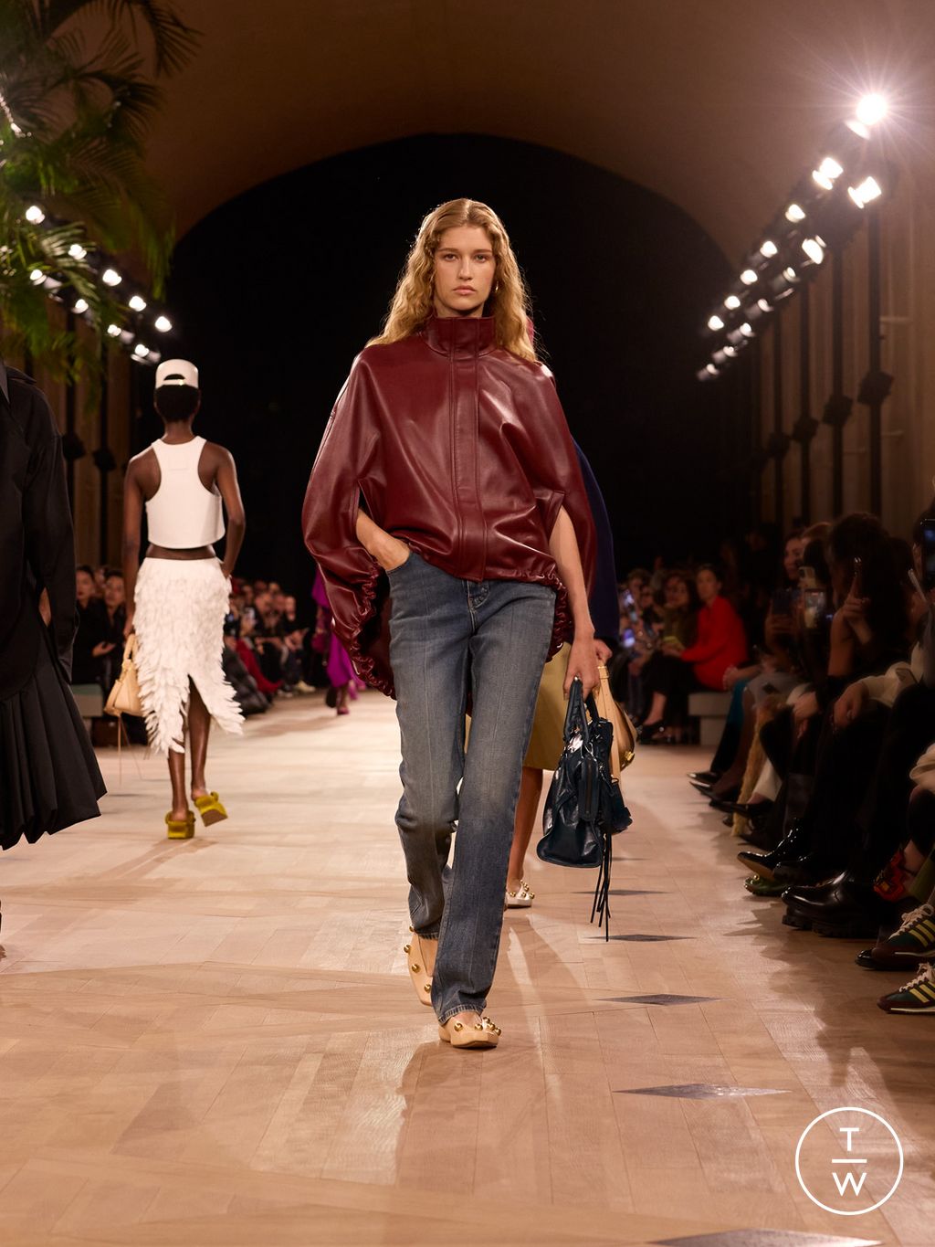 Fashion Week Paris Spring/Summer 2026 look 41 from the Balenciaga collection womenswear