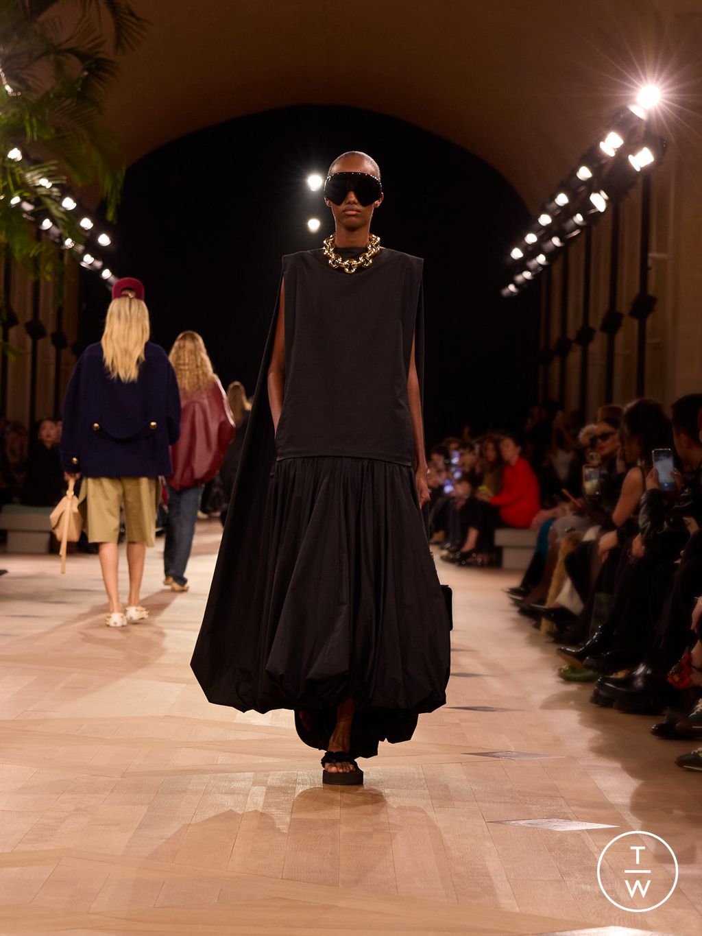 Fashion Week Paris Spring/Summer 2026 look 44 from the Balenciaga collection womenswear