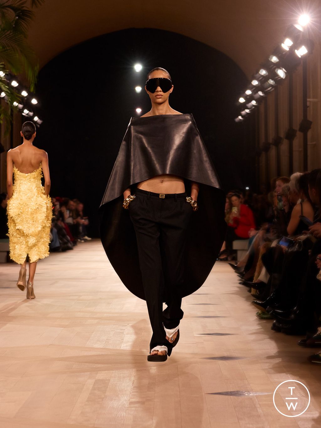 Fashion Week Paris Spring/Summer 2026 look 48 from the Balenciaga collection womenswear