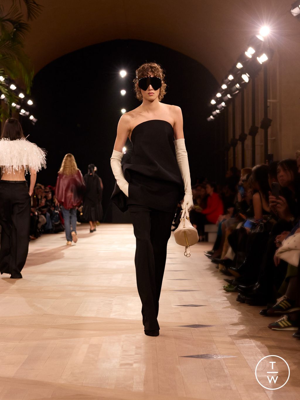 Fashion Week Paris Spring/Summer 2026 look 49 from the Balenciaga collection womenswear