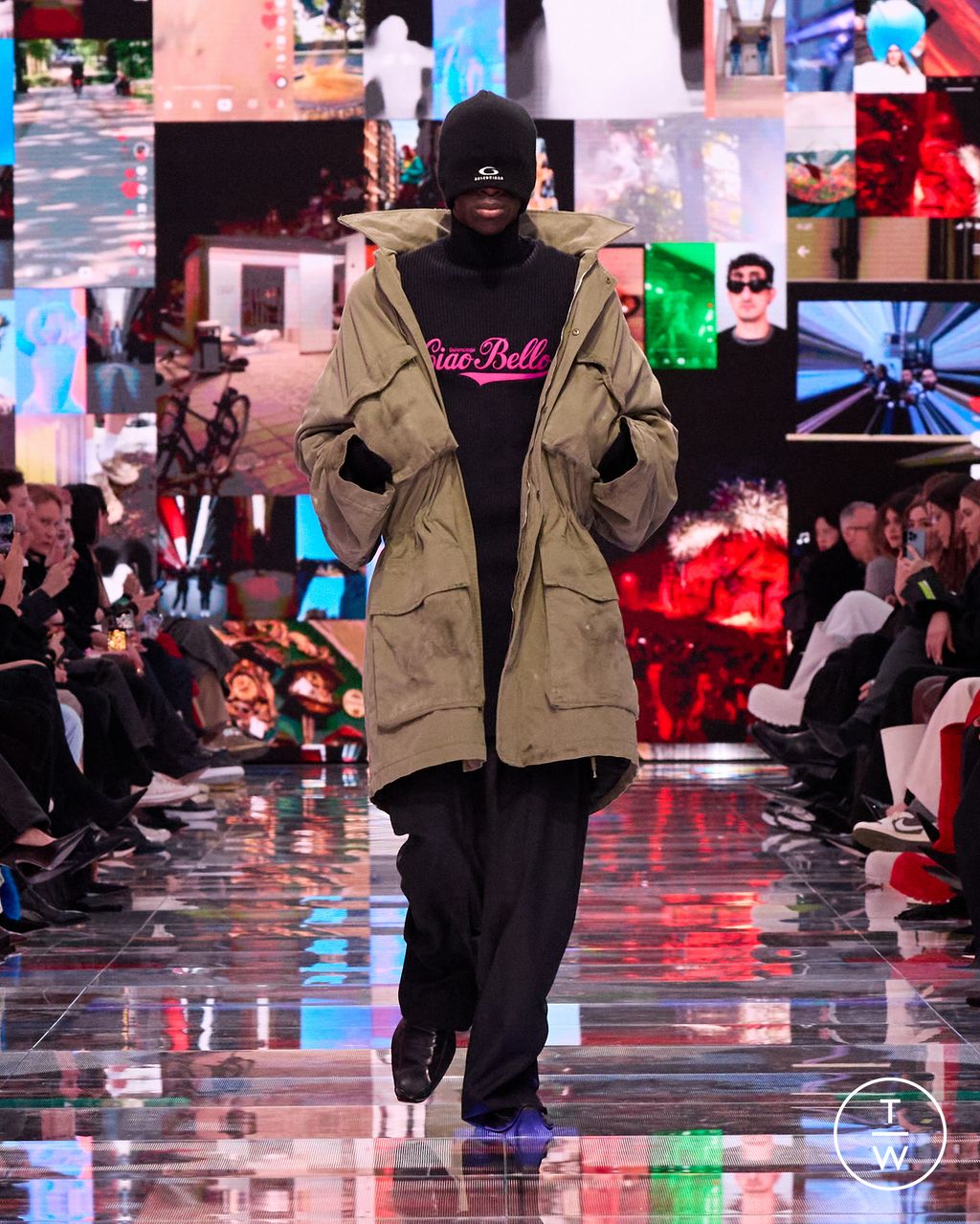 Fashion Week Paris Fall/Winter 2024 look 49 de la collection Balenciaga womenswear