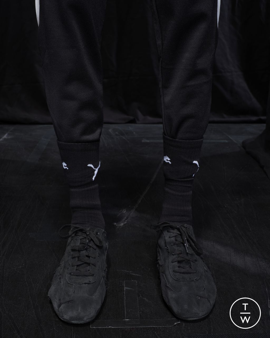 Fashion Week Paris Fall/Winter 2025 look 91 from the Balenciaga collection 女装配饰