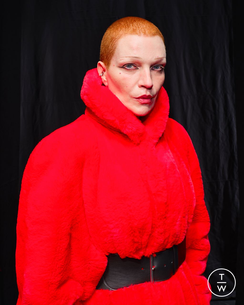 Fashion Week Paris Fall/Winter 2025 look 96 from the Balenciaga collection 女装配饰