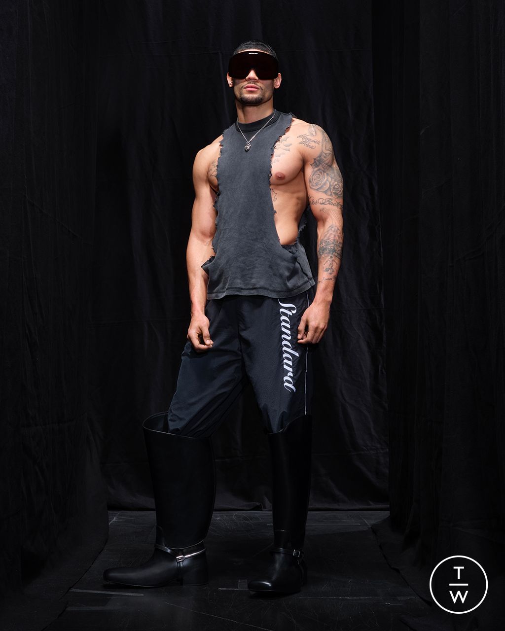 Fashion Week Paris Fall/Winter 2025 look 31 from the Balenciaga collection womenswear