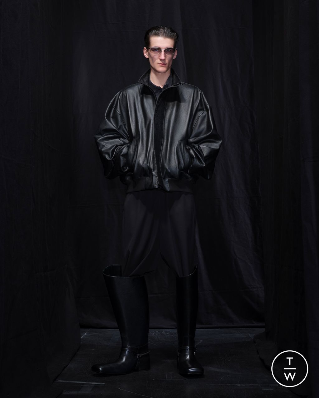 Fashion Week Paris Fall/Winter 2025 look 42 from the Balenciaga collection womenswear