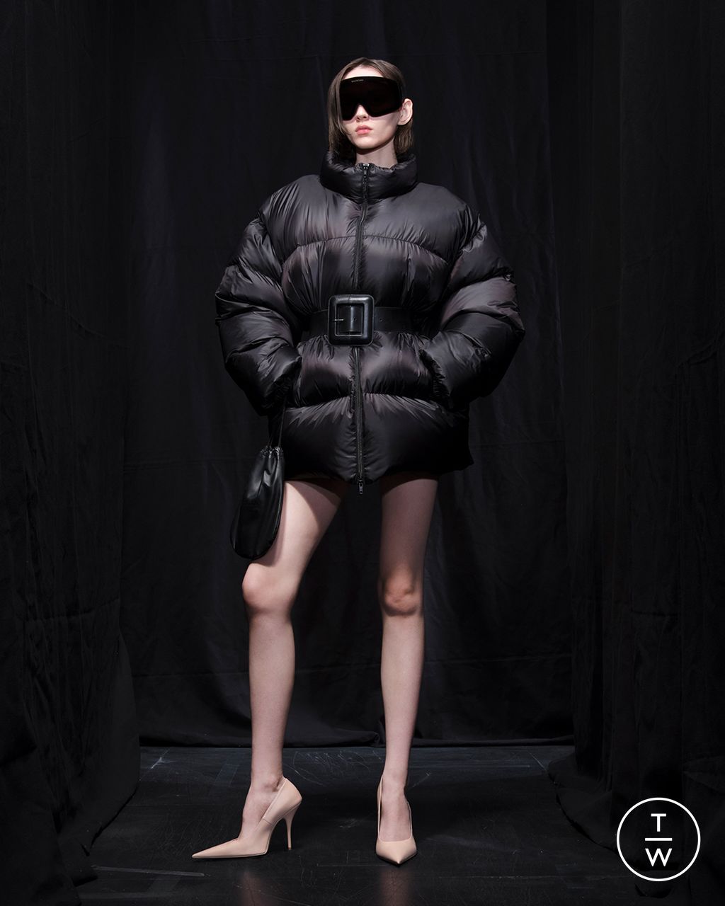 Fashion Week Paris Fall/Winter 2025 look 45 from the Balenciaga collection womenswear