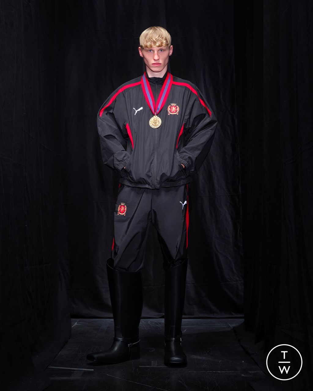 Fashion Week Paris Fall/Winter 2025 look 58 from the Balenciaga collection womenswear