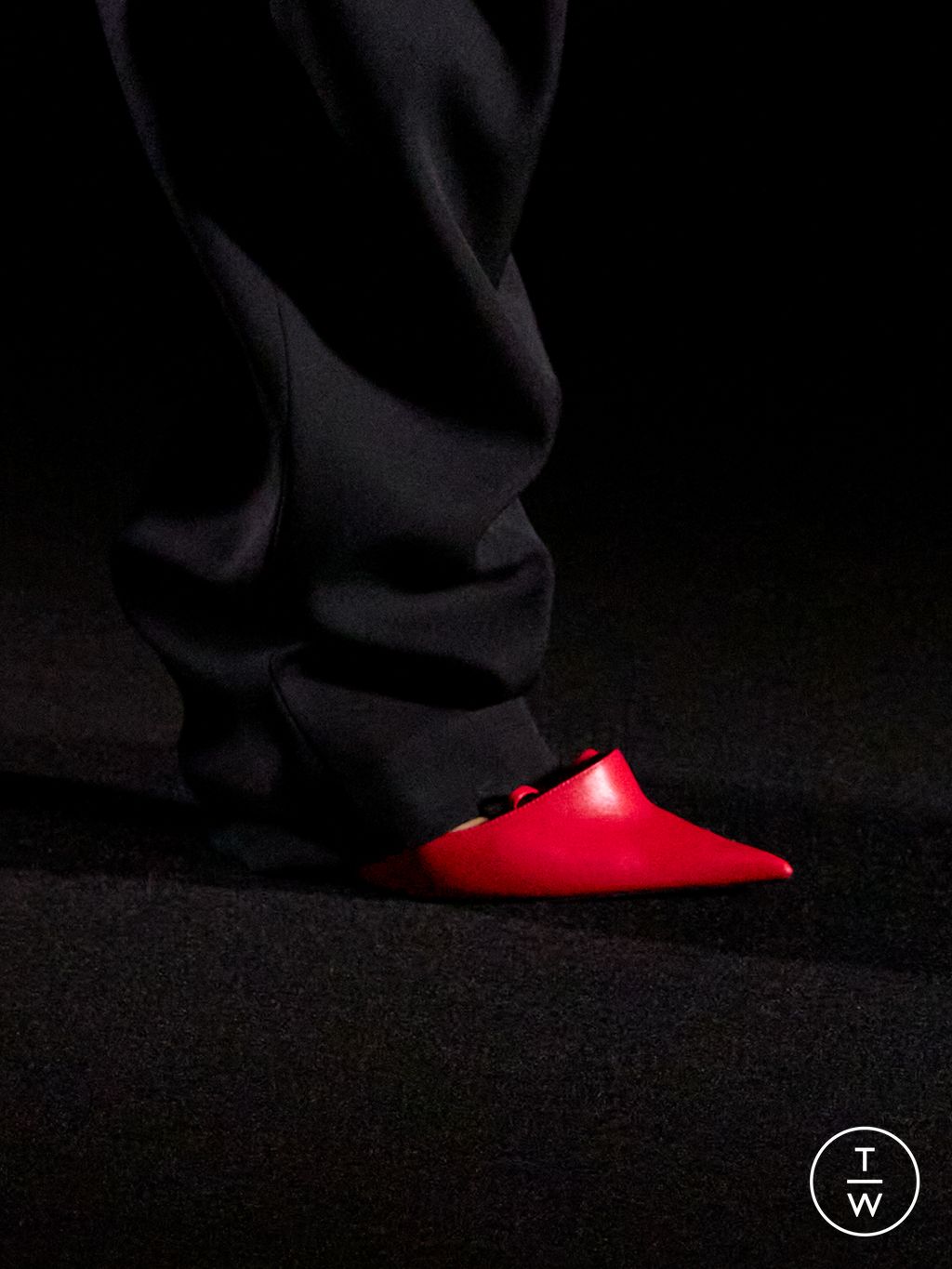 Fashion Week Paris Fall/Winter 2026 look 66 from the Balenciaga collection womenswear accessories