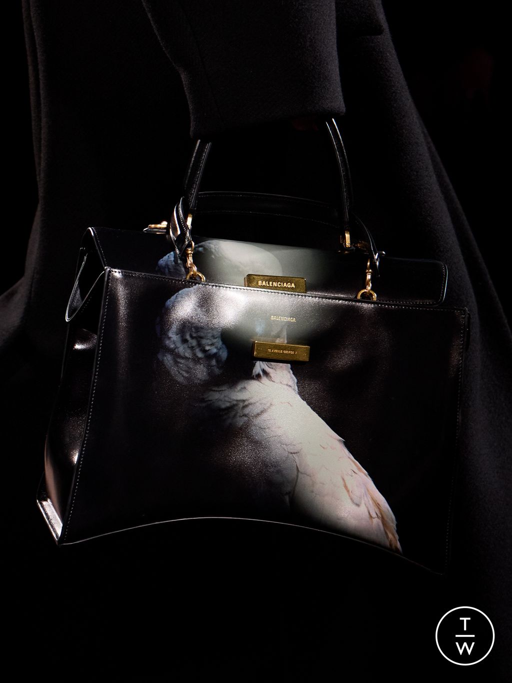 Fashion Week Paris Fall/Winter 2026 look 4 de la collection Balenciaga womenswear accessories