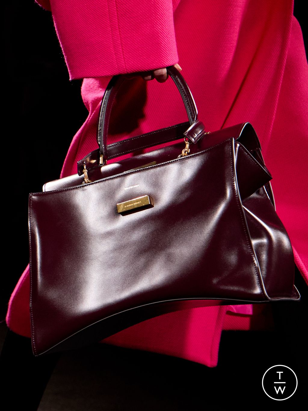 Fashion Week Paris Fall/Winter 2026 look 48 from the Balenciaga collection 女装配饰