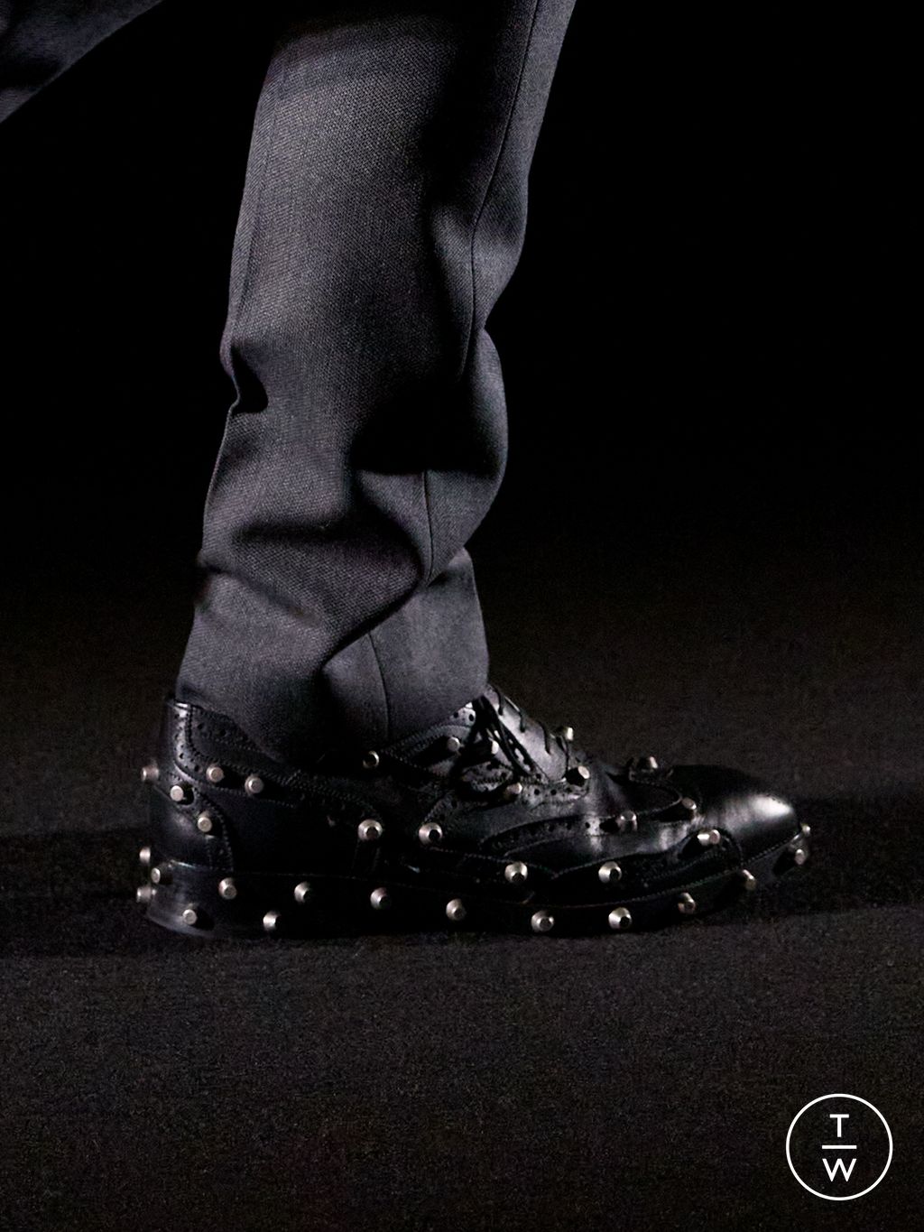 Fashion Week Paris Fall/Winter 2026 look 52 de la collection Balenciaga womenswear accessories