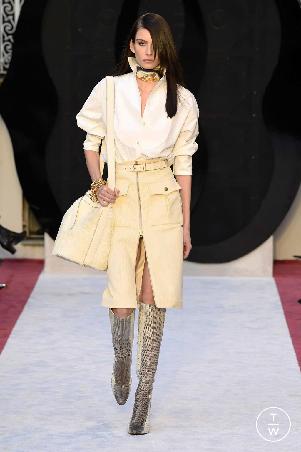 Fashion Week Milan Fall/Winter 2023 look 21 from the Bally collection 女装