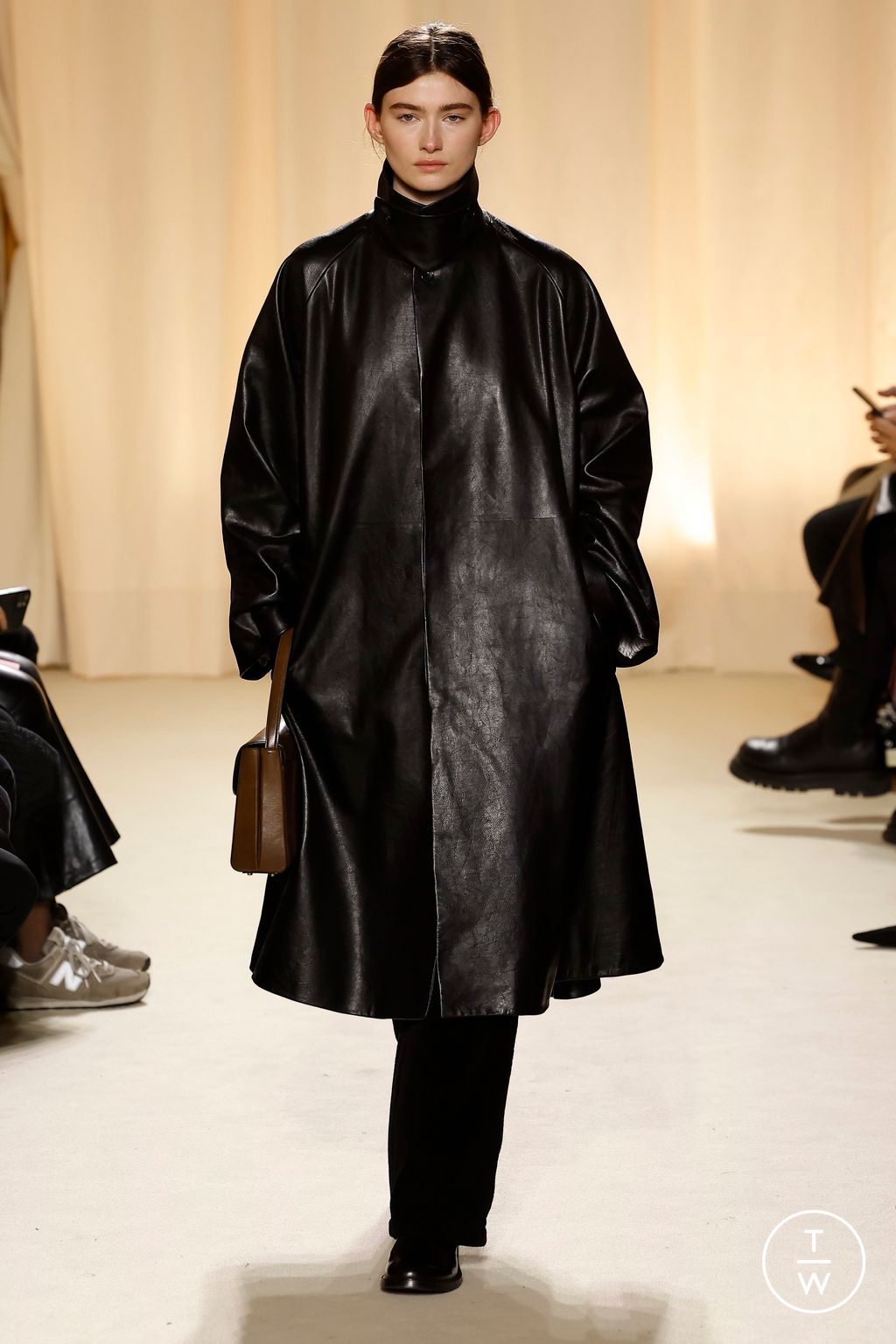 Fashion Week Milan Fall/Winter 2024 look 21 from the Bally collection 女装