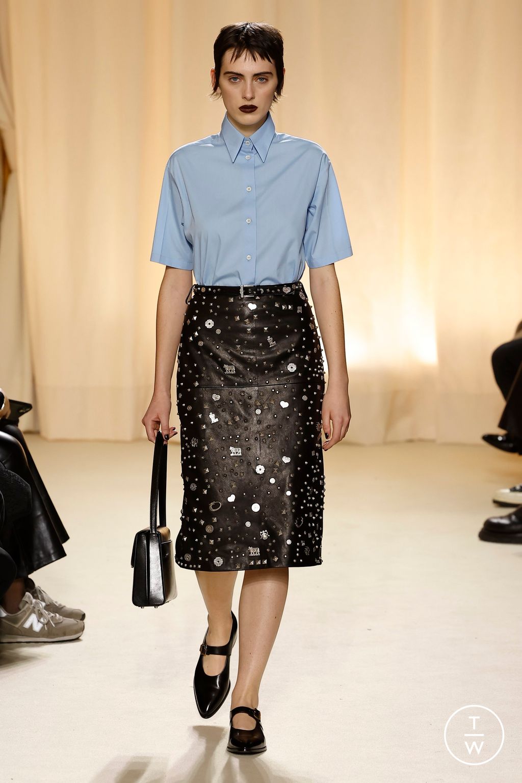Fashion Week Milan Fall/Winter 2024 look 24 from the Bally collection 女装