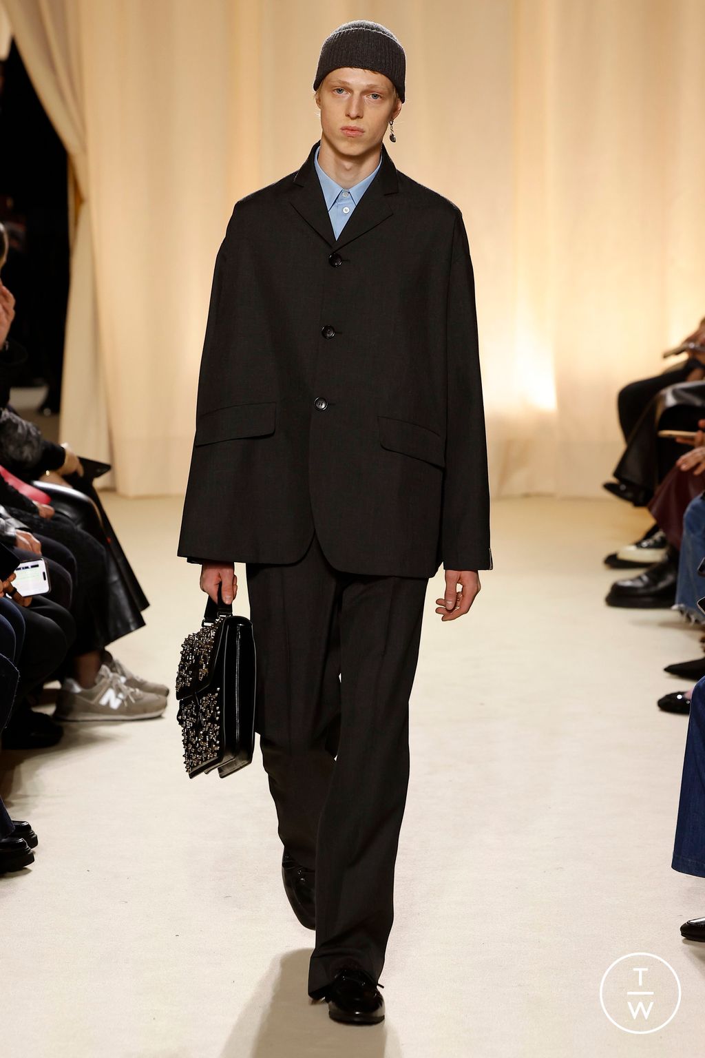 Fashion Week Milan Fall/Winter 2024 look 38 from the Bally collection 女装