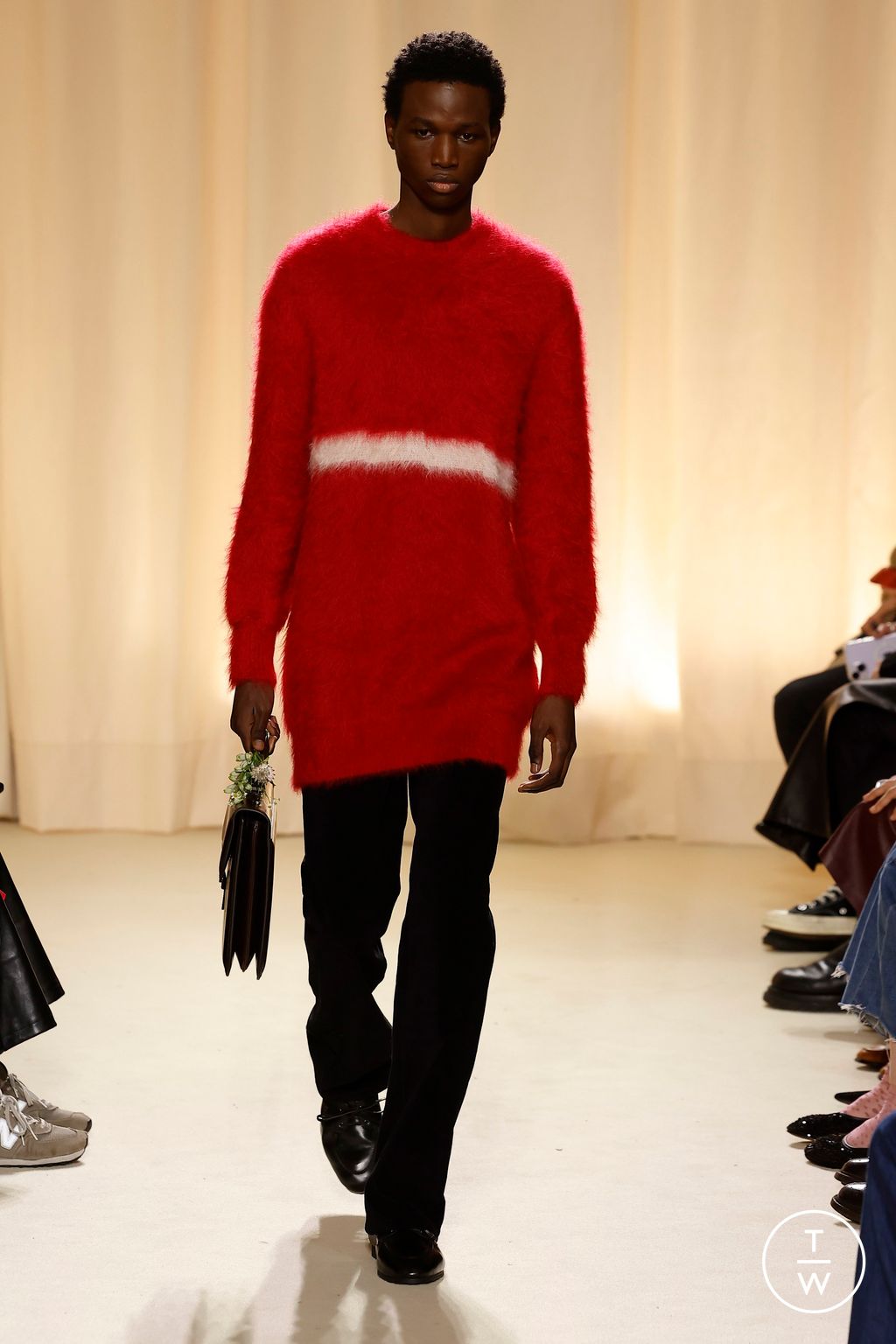 Fashion Week Milan Fall/Winter 2024 look 47 from the Bally collection 女装