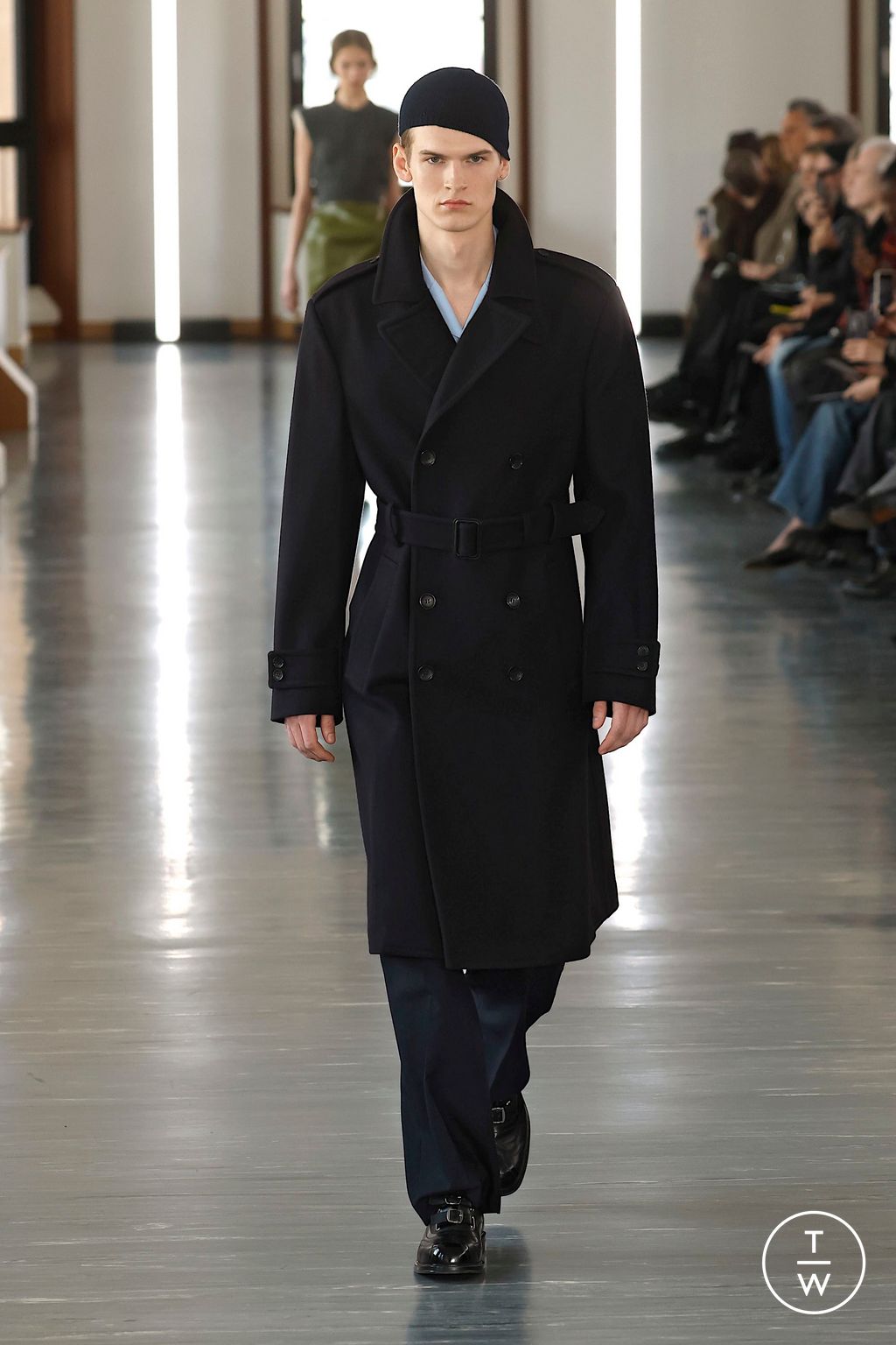 Fashion Week Milan Fall/Winter 2025 look 16 de la collection Bally womenswear