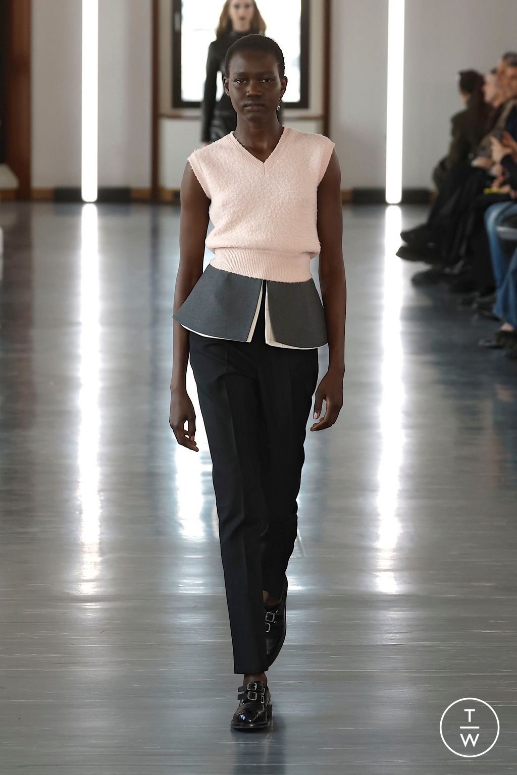 Fashion Week Milan Fall/Winter 2025 look 39 from the Bally collection womenswear