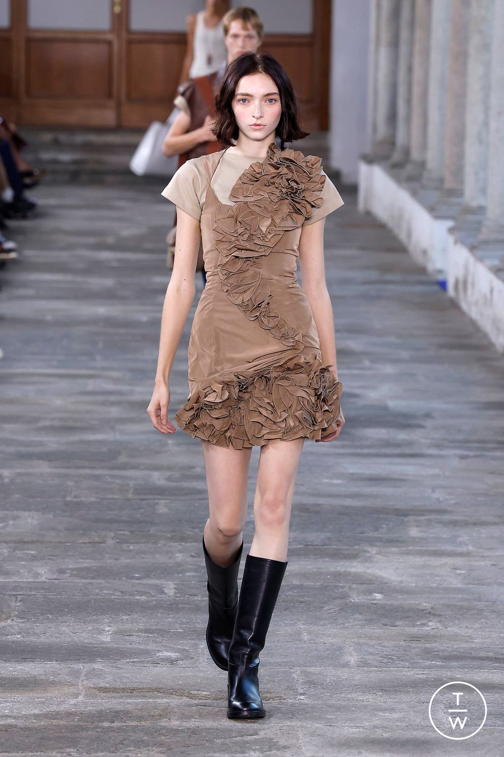 Fashion Week Milan Spring/Summer 2024 look 50 from the Bally collection 女装