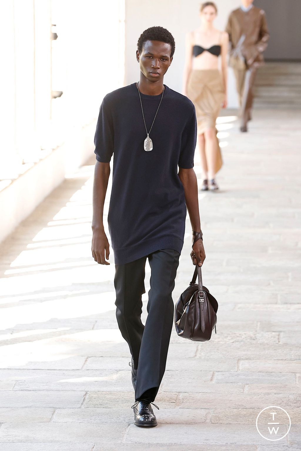 Fashion Week Milan Spring/Summer 2025 look 18 de la collection Bally womenswear